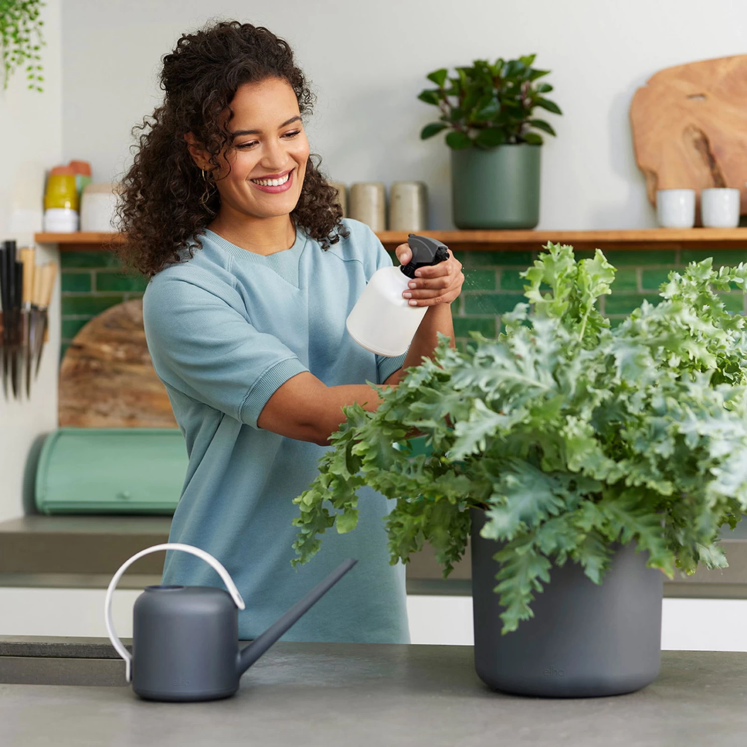 Gießkanne B.for Soft, Anthrazit, 1,7 Liter – Bild 2