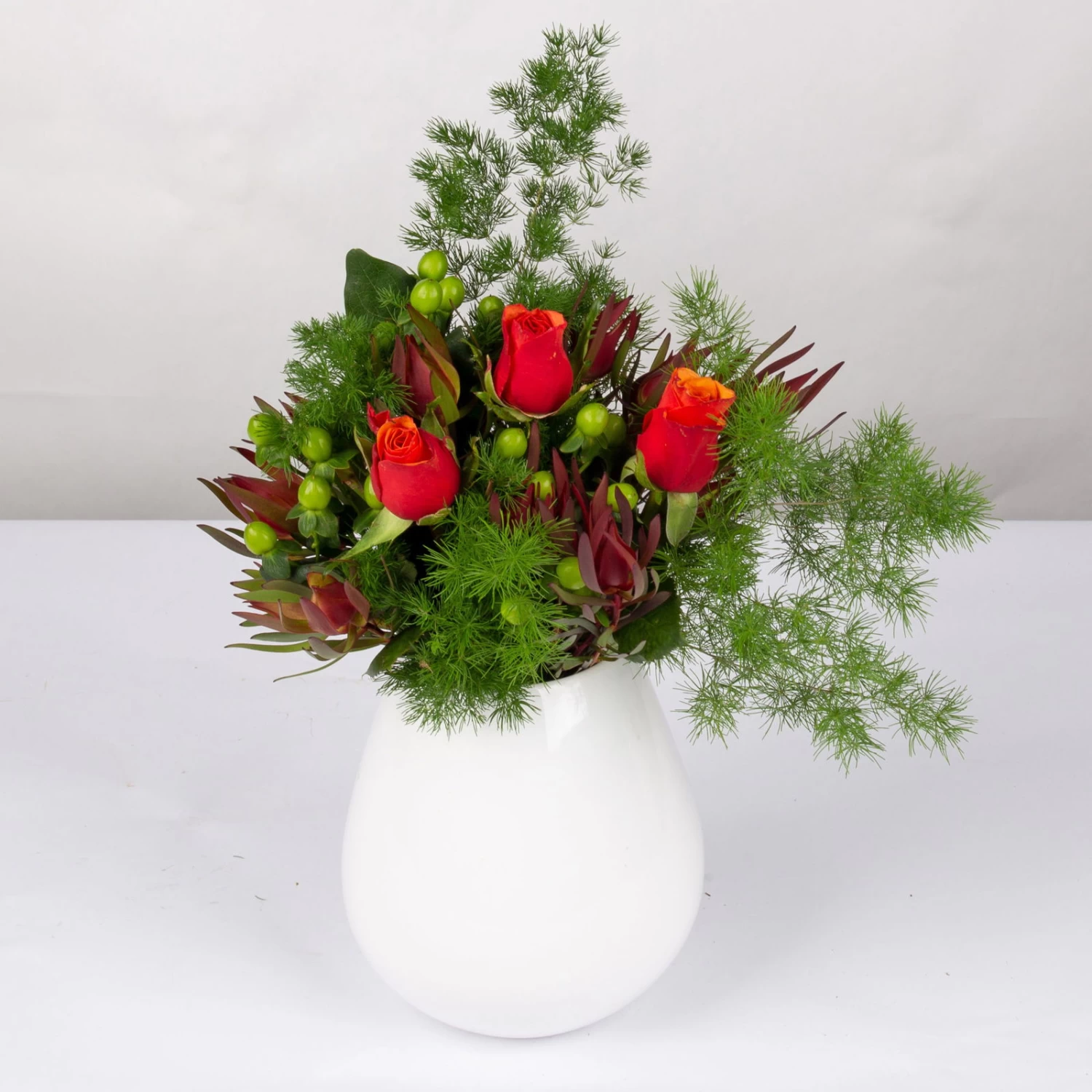 Blumenbund Rose 'Espana' Mit Zierspargel, Mit Gratis Grußkarte – Bild 3