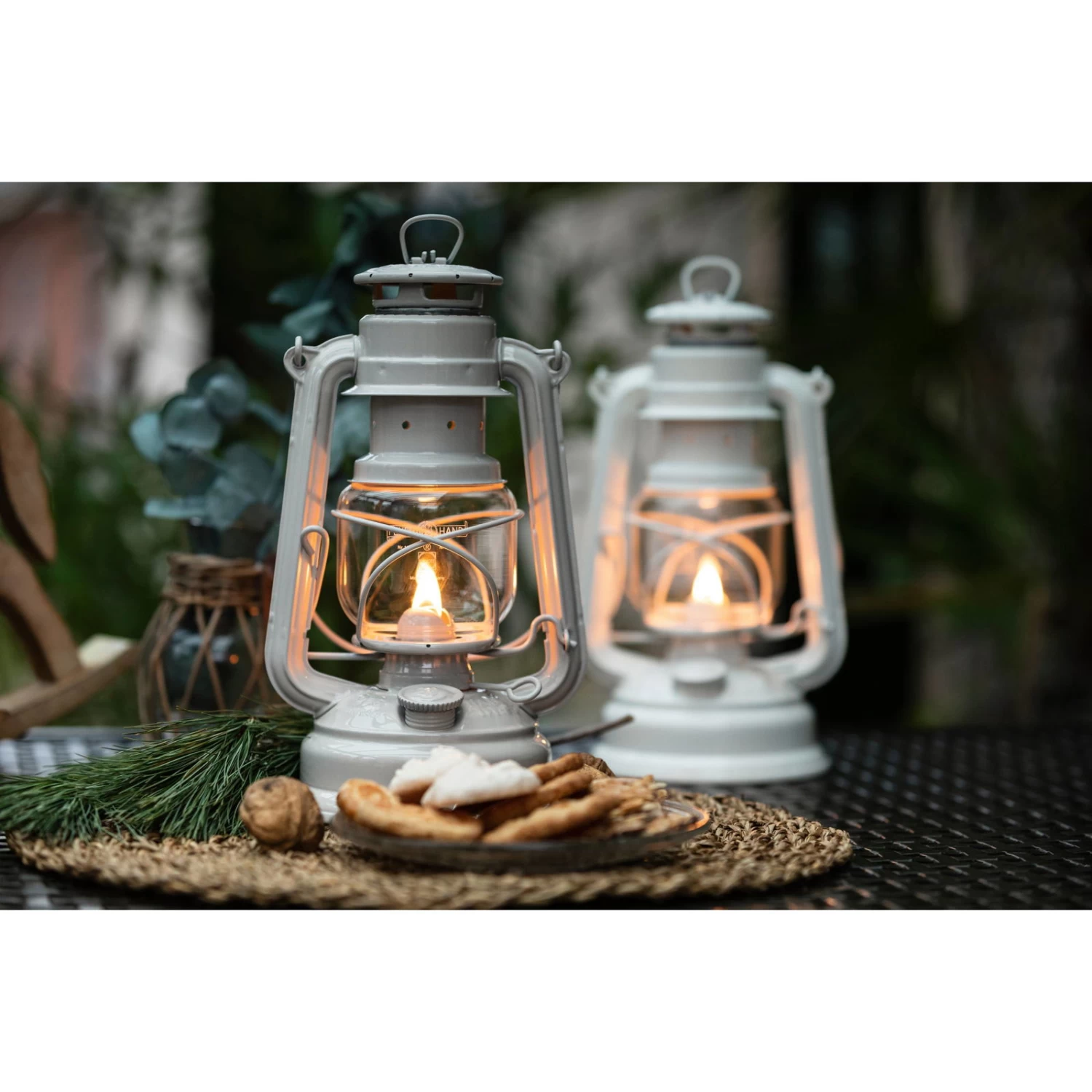 Feuerhand Sturmlaterne 'Baby Special 276', Softbeige, 26,5 X 13,5 X 15 Cm – Bild 3